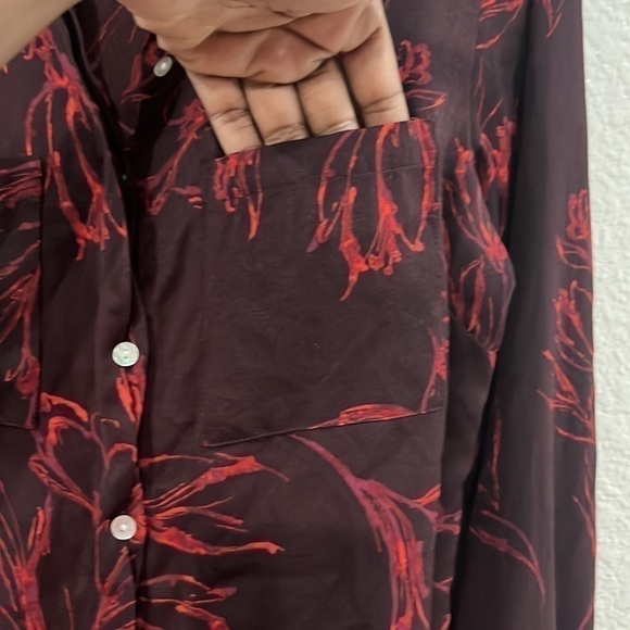 A New Day Brown w Red Floral Button Front LS Blouse Top Womens M 100% Polyester - Picture 9 of 12